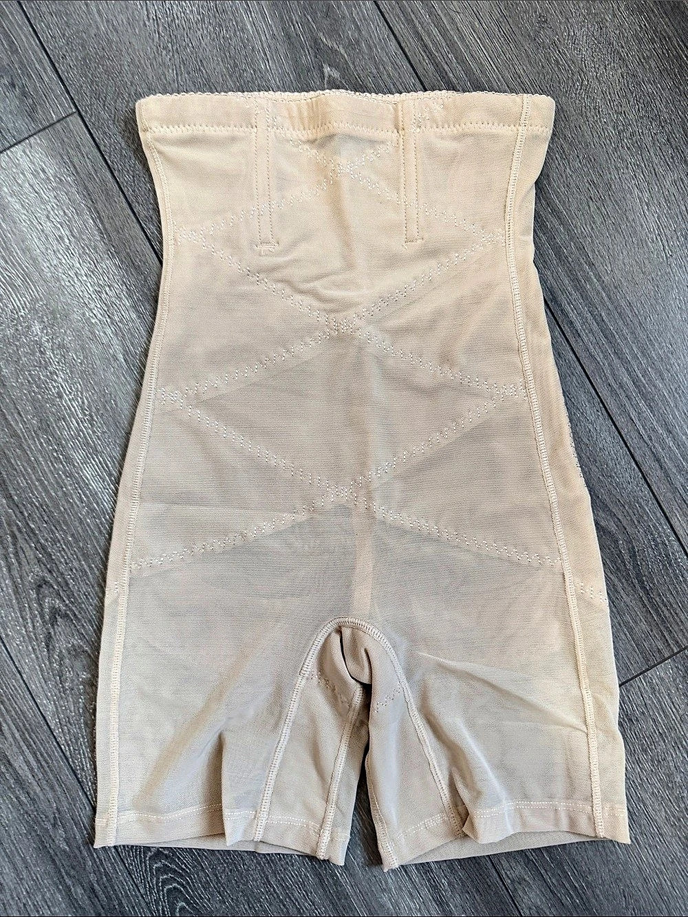 Comfyouth Beige Shapewear Shorts Size Small Like New